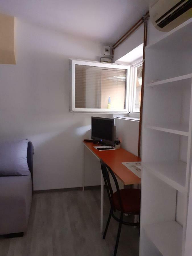 Studio Krunska 6 Belgrado Buitenkant foto